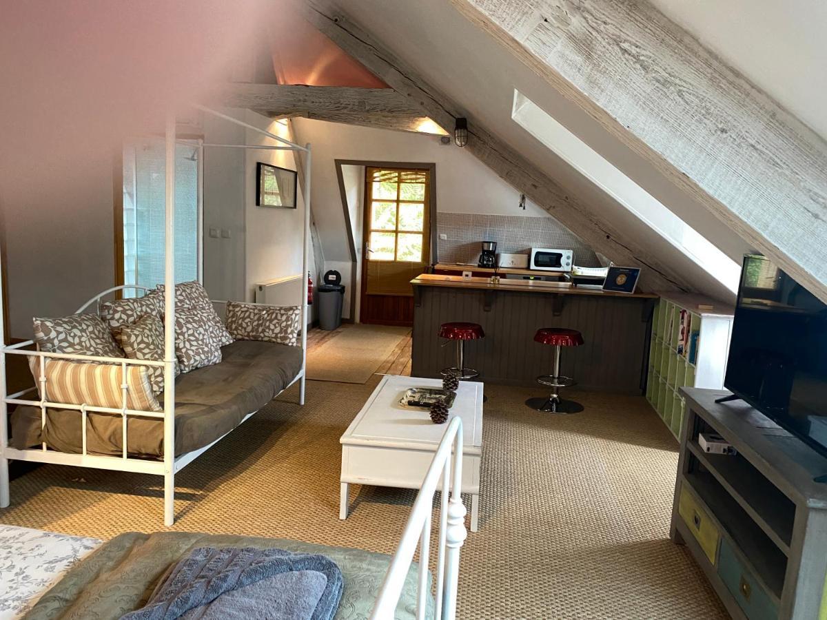 Les Trois Jardins Avec Wifi Et Parking Gratuit Holiday home *