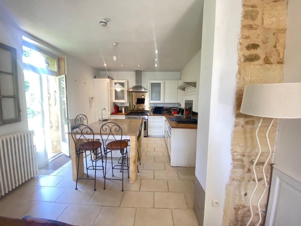 Les Trois Jardins Avec Wifi Et Parking Gratuit Holiday home Sarlat-la-Caneda