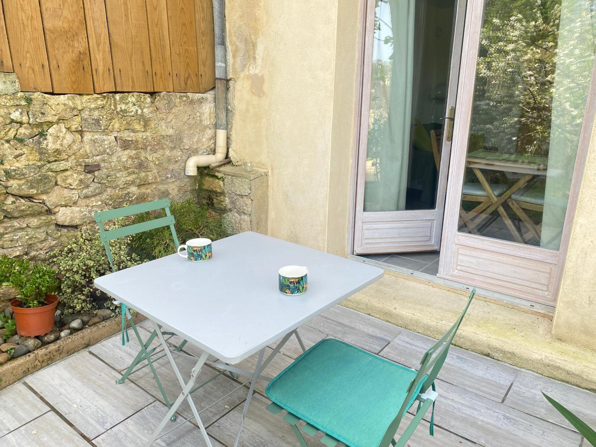 Les Trois Jardins Avec Wifi Et Parking Gratuit Holiday home Sarlat-la-Caneda
